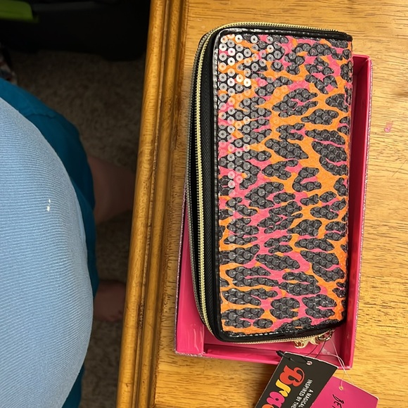 Betsey Johnson Wallet New with tags - Picture 3 of 5